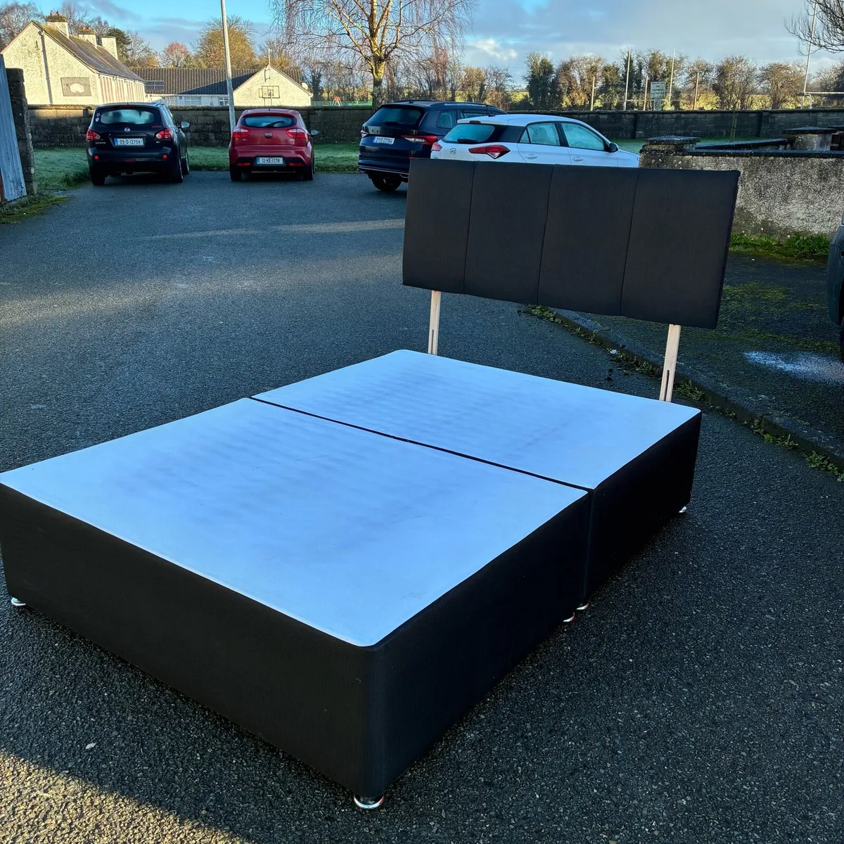 Black double base and headboard bed - Image 2