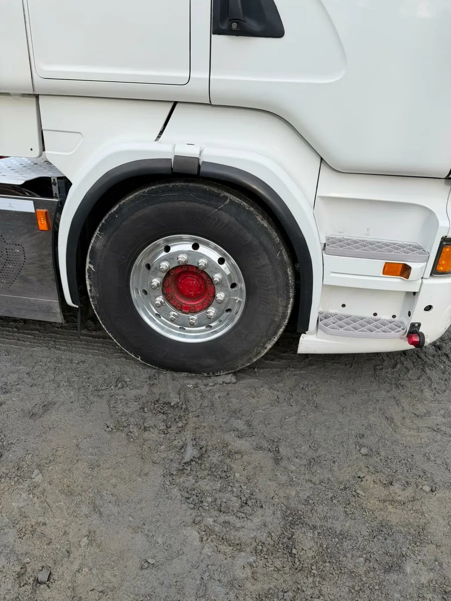 Scania twin wheel tag 560 - Image 2