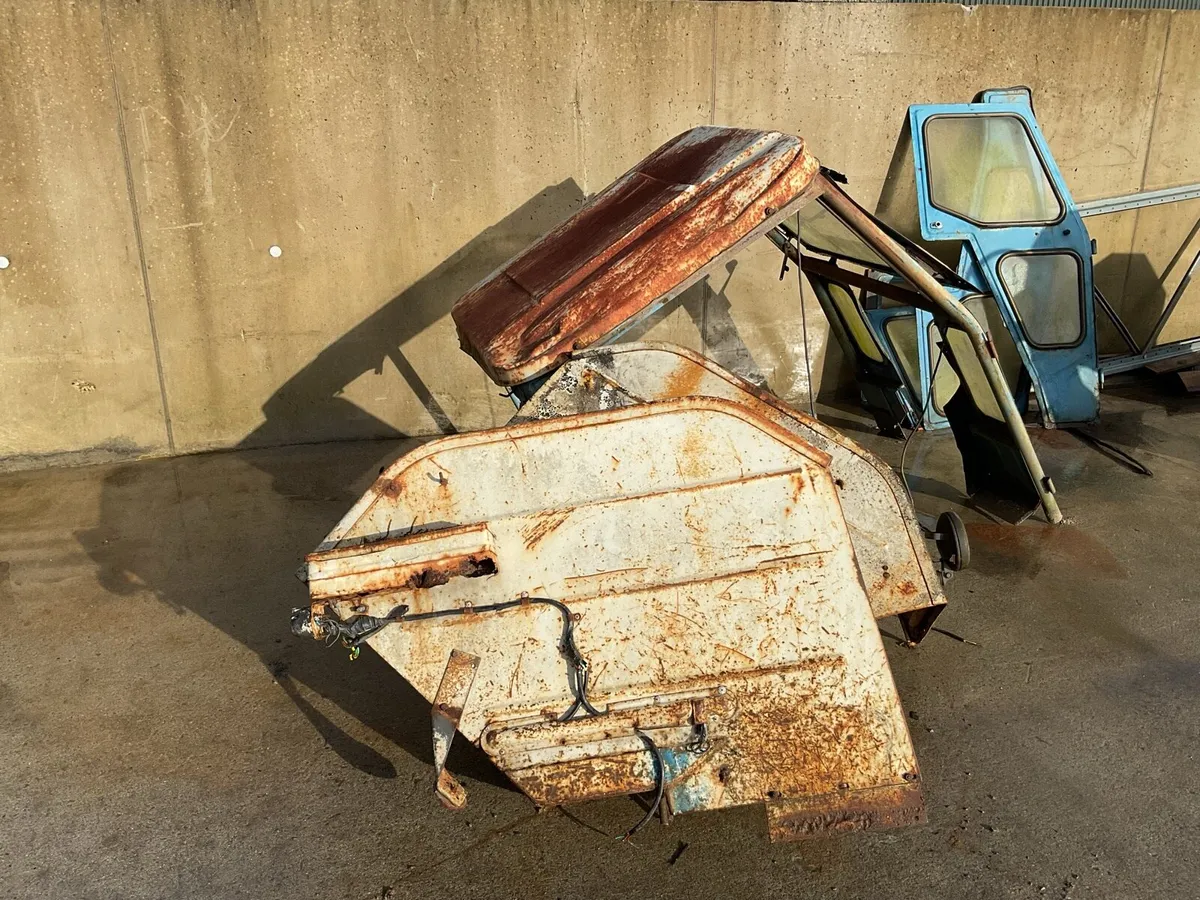 Vintage Parts - Image 4