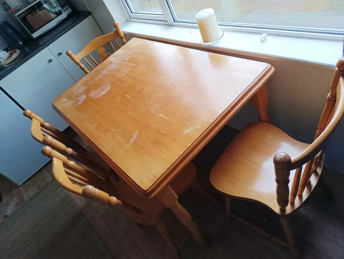 Solid wood table and 4 chairs , matching set - Image 1