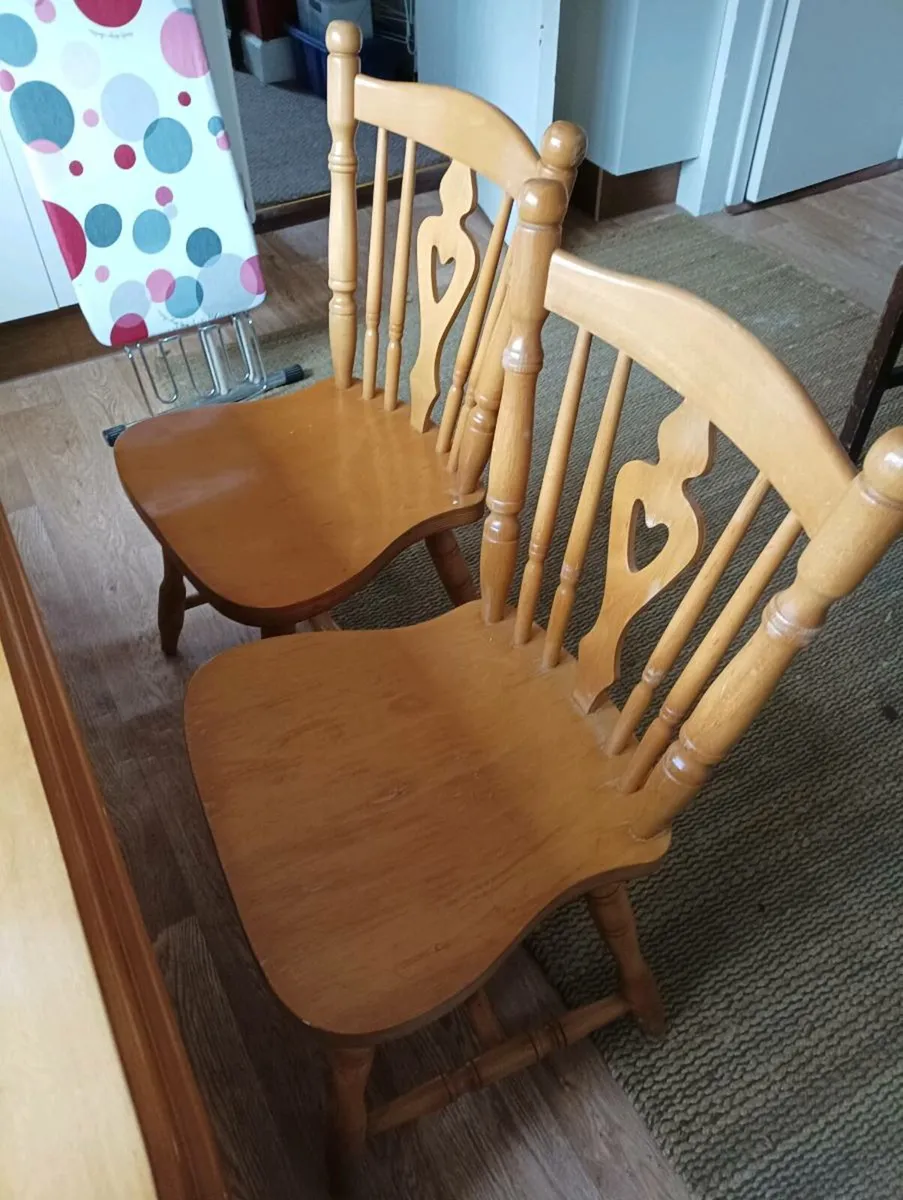 Solid wood table and 4 chairs , matching set - Image 2