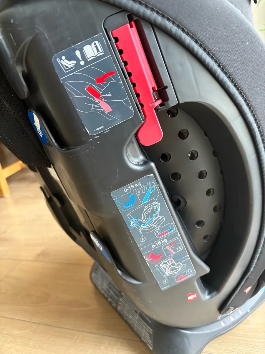 Joie Car Seat - Image 4