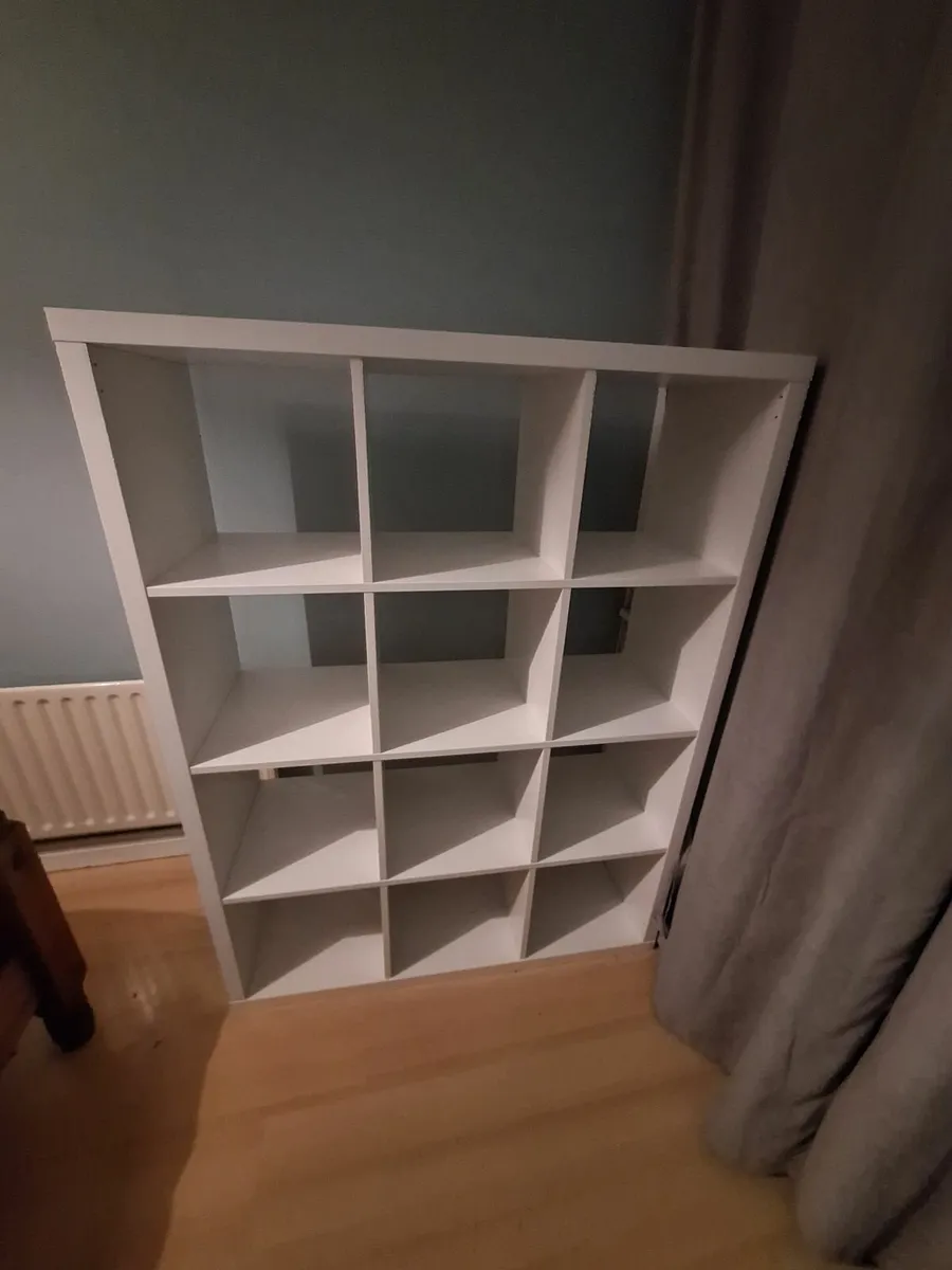 Clothes shelving unit 9 cube - Image 1