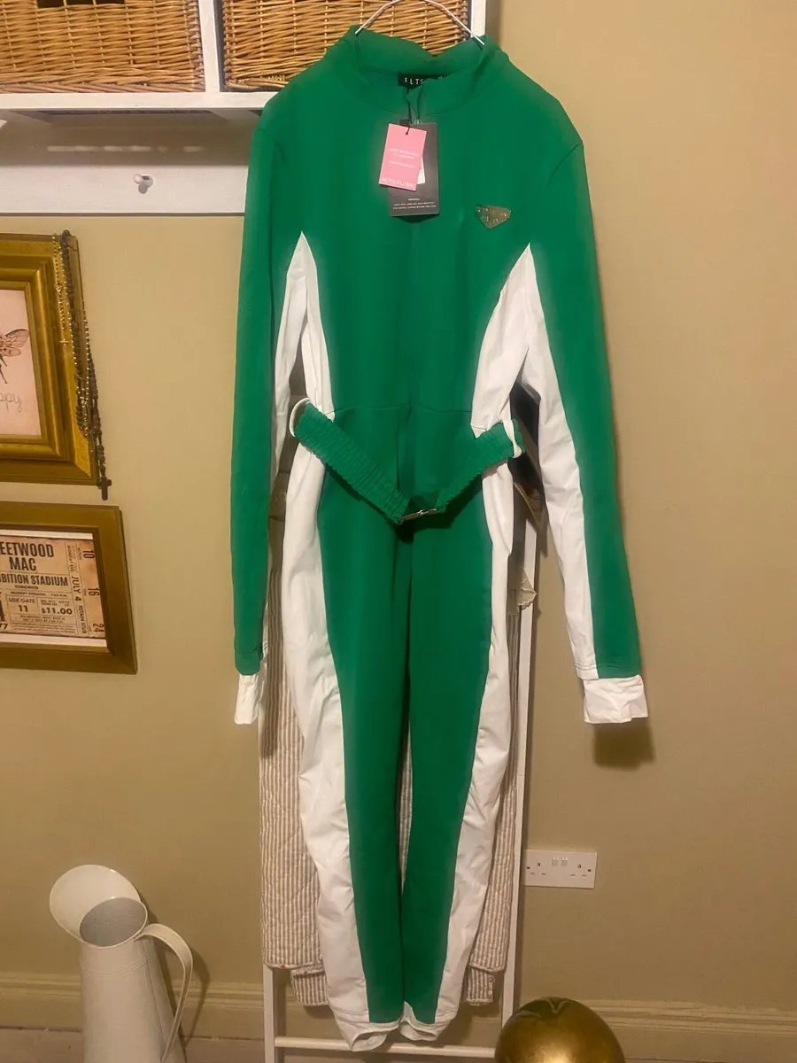 Ski suit