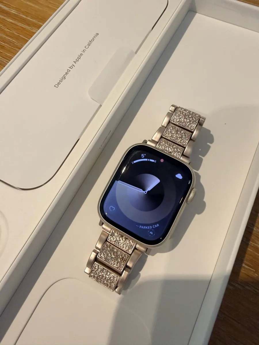Apple Watch Series 9  *41cm Aluminium Starlight - Image 1