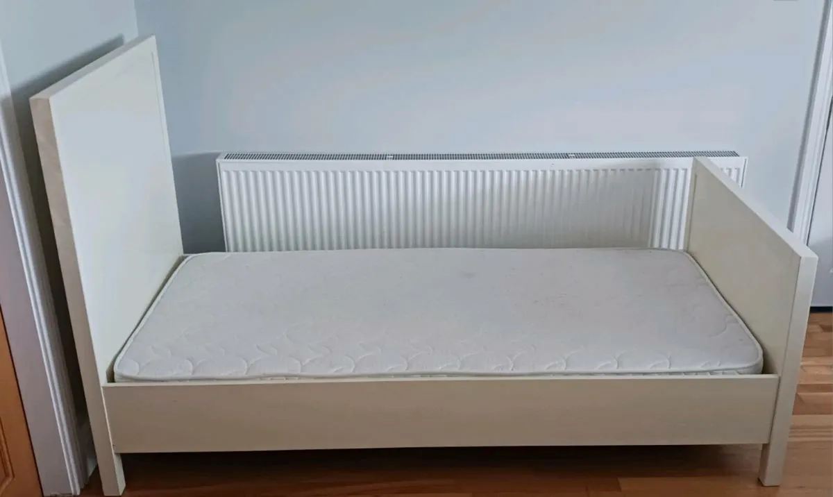 Single bed - Image 3