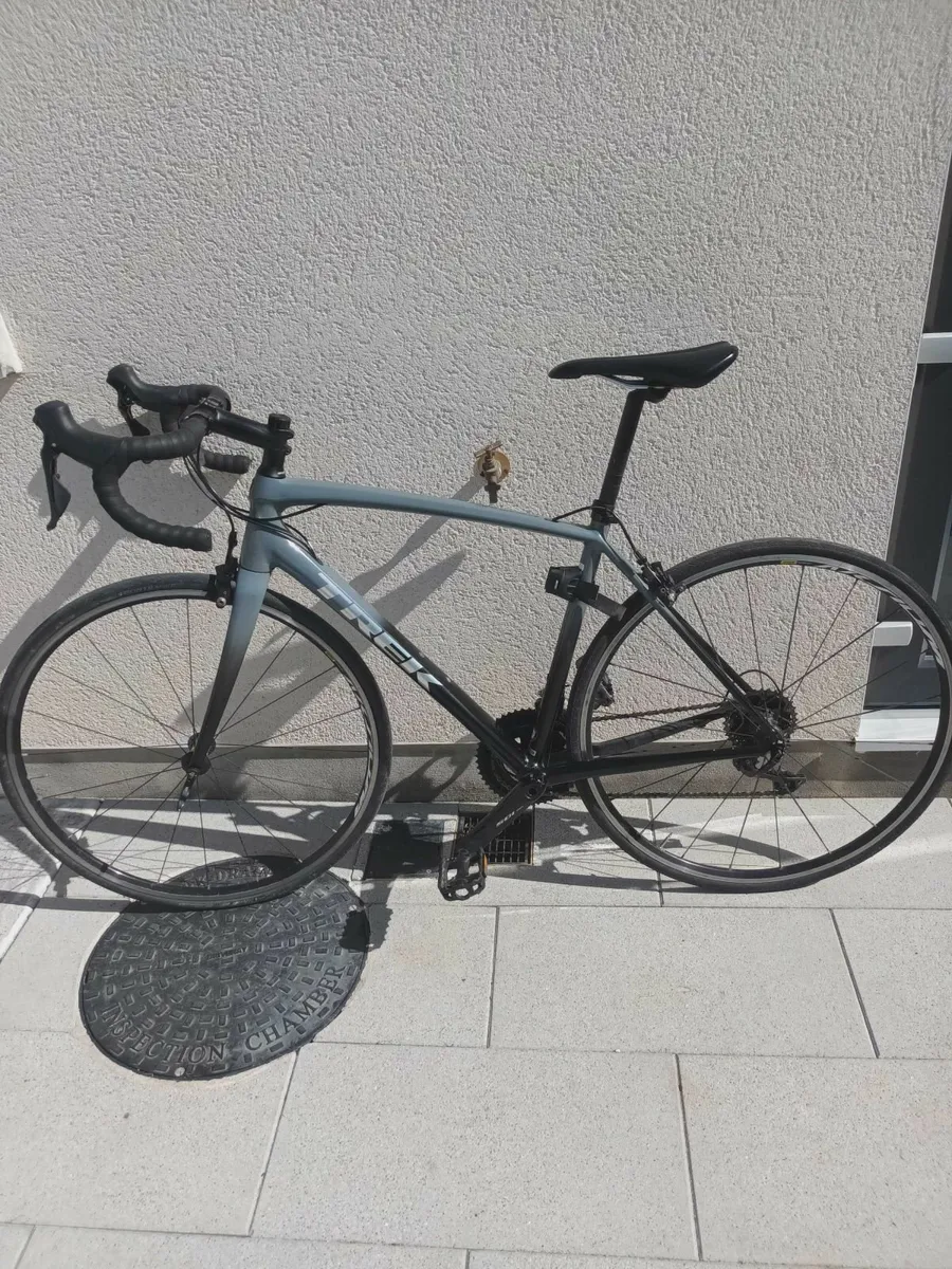 Trek Carbon Road Bike 56cm Frame - Image 1