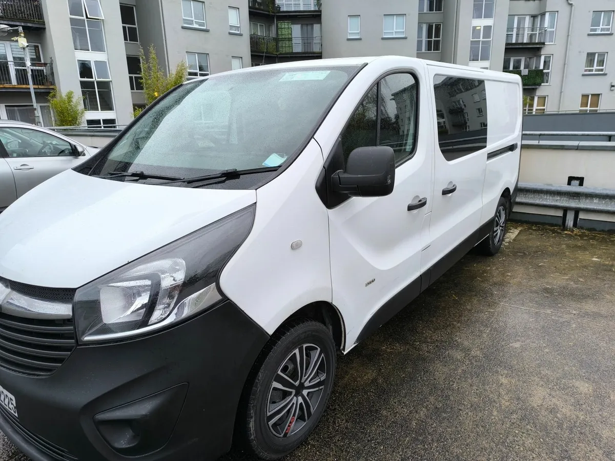 Opel Vivaro 2015 - Image 2
