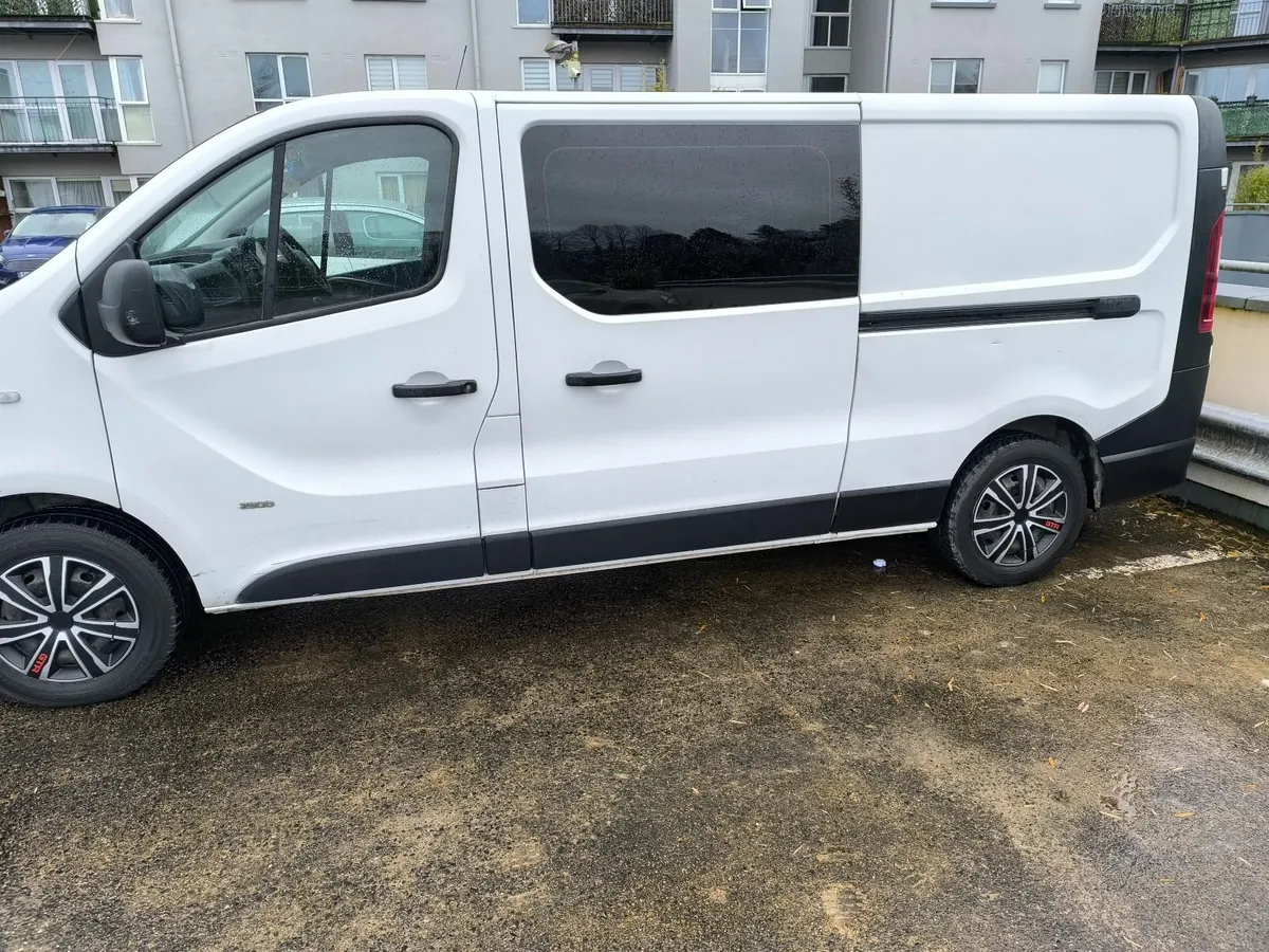 Opel Vivaro 2015 - Image 3