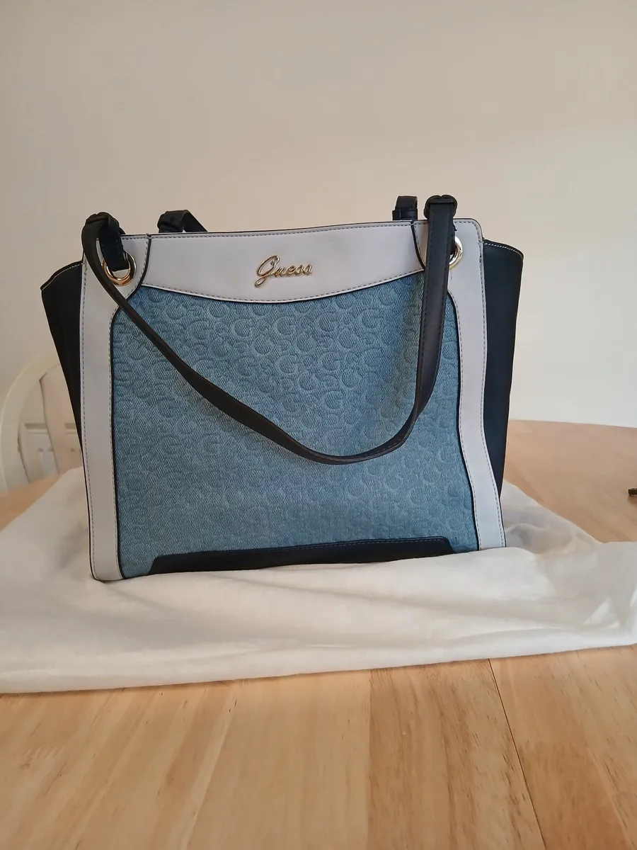 Guess Handbag - Image 4