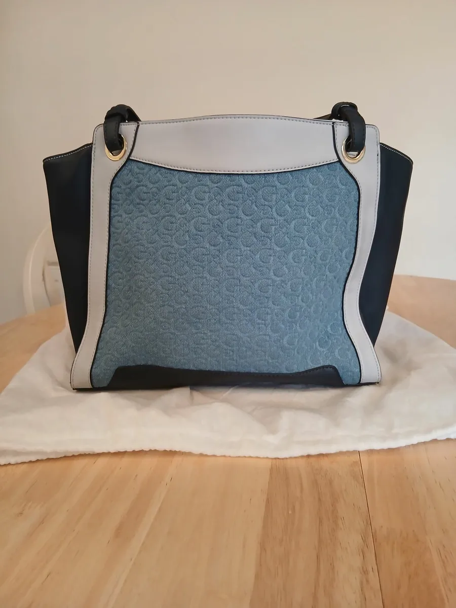 Guess Handbag - Image 3