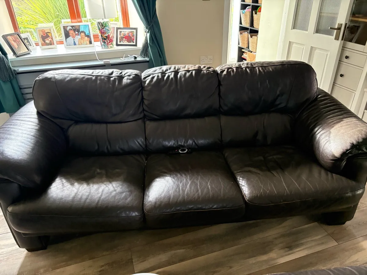 Leather 2+3 Seater. - Image 2