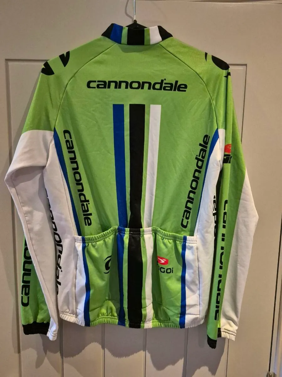 Cycling jersey & jacket - Image 2