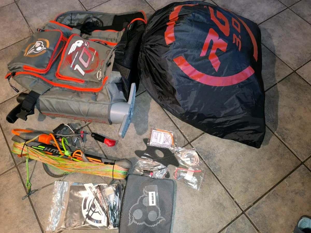 Kitesurfing set for sale - Image 1
