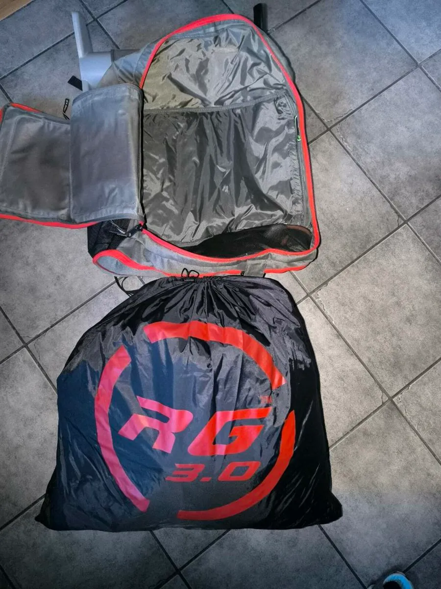 Kitesurfing set for sale - Image 2