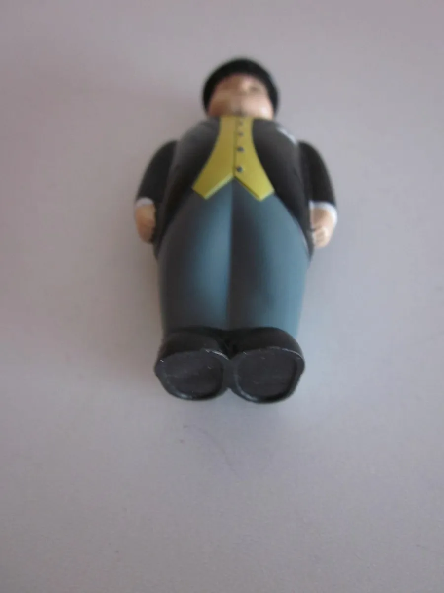 Thomas and Friends Train Station Fat Controller - Image 3