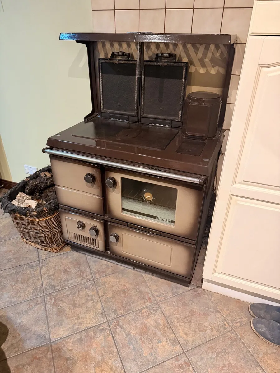 Stanley Super Star Solid Fuel Range - Image 2