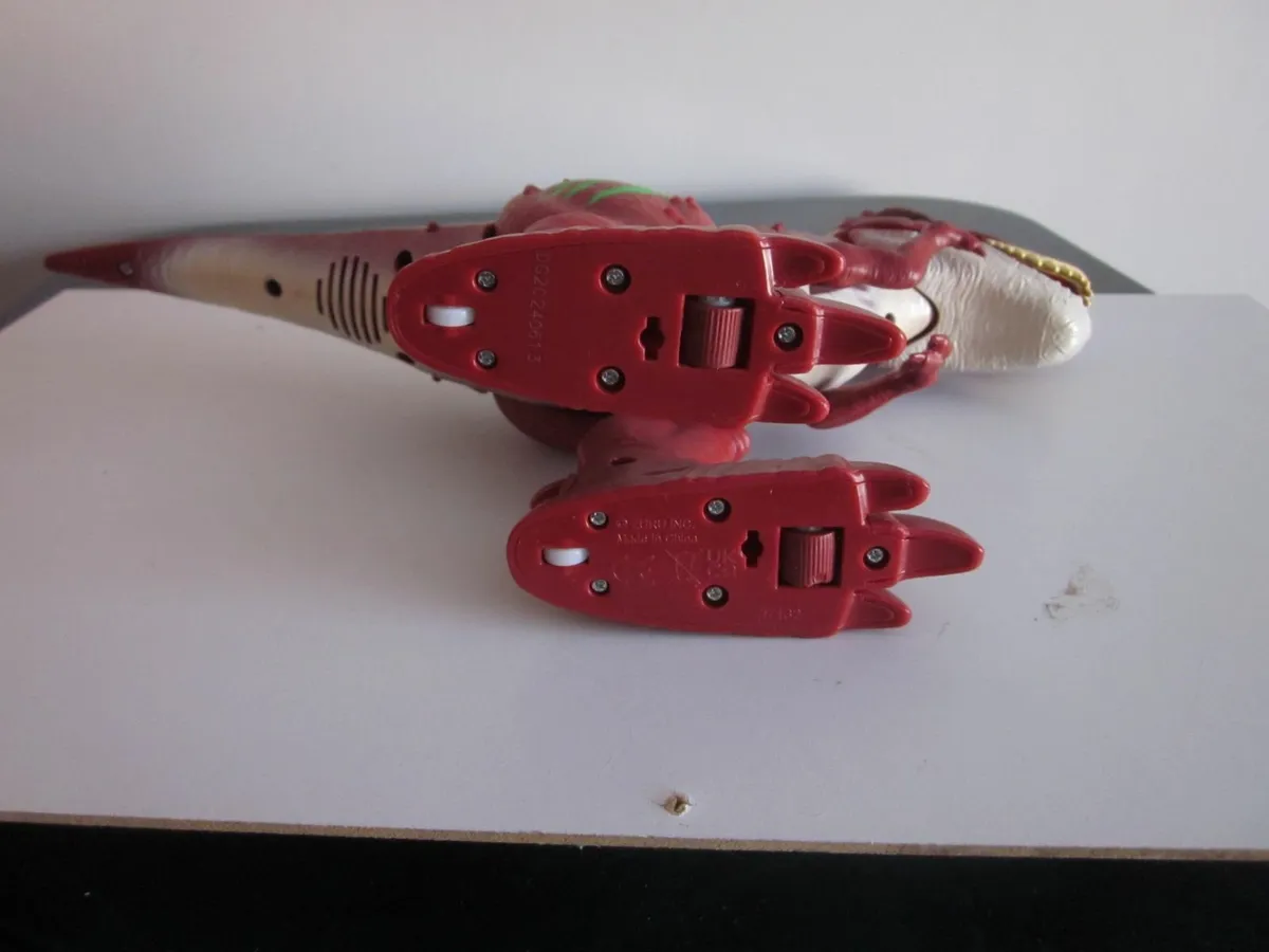 Zuru Robot Alive Dino War T-Rex Red Walks Roars - Image 4