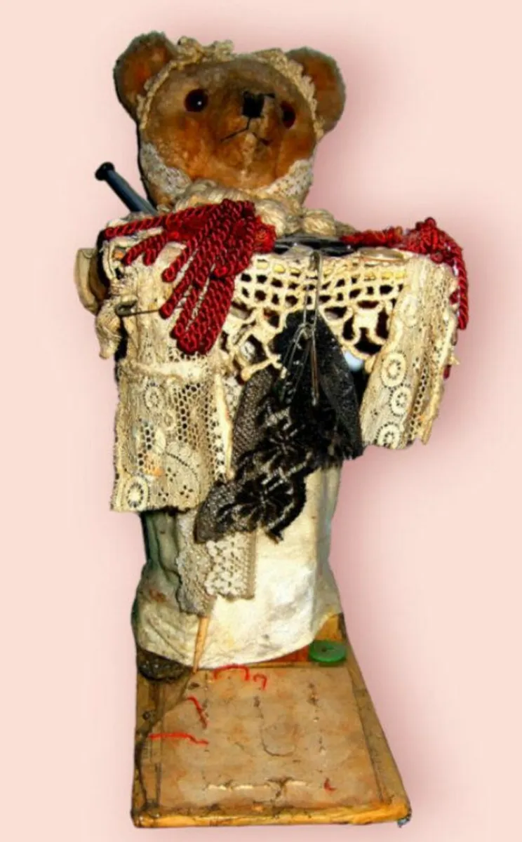 Vintage Merchants 'Peddlar Bear' - Image 2