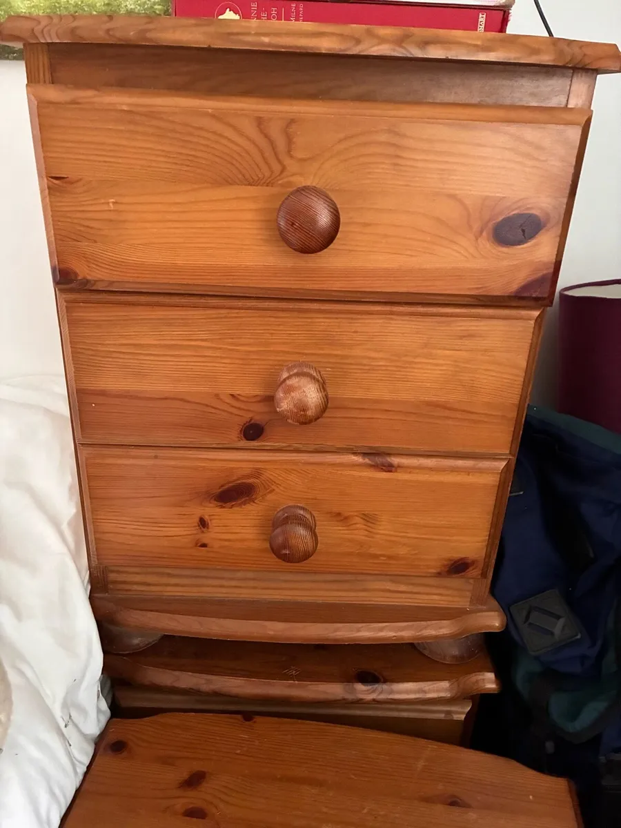 4 x pine bedside drawers