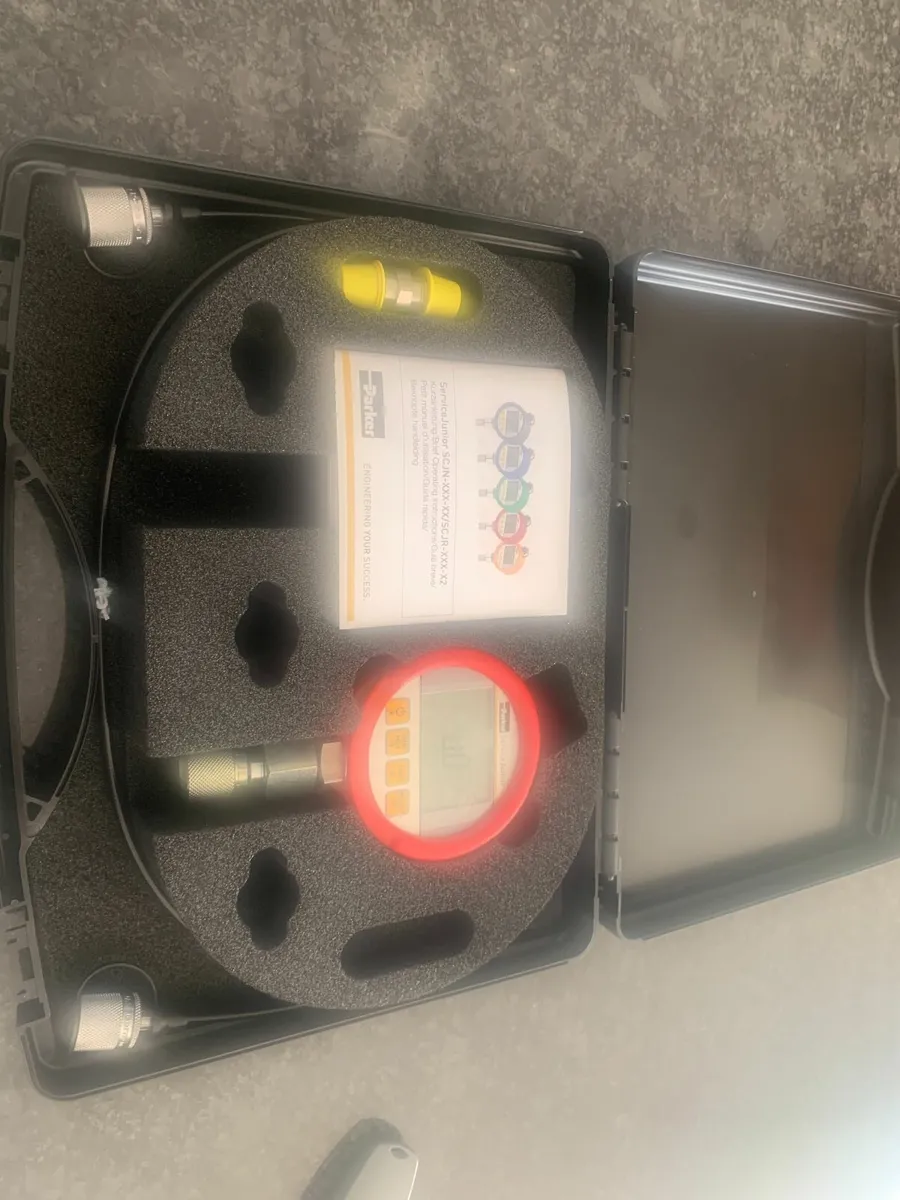 Parker Digital Hydraulic Pressure Test Kit - Image 3