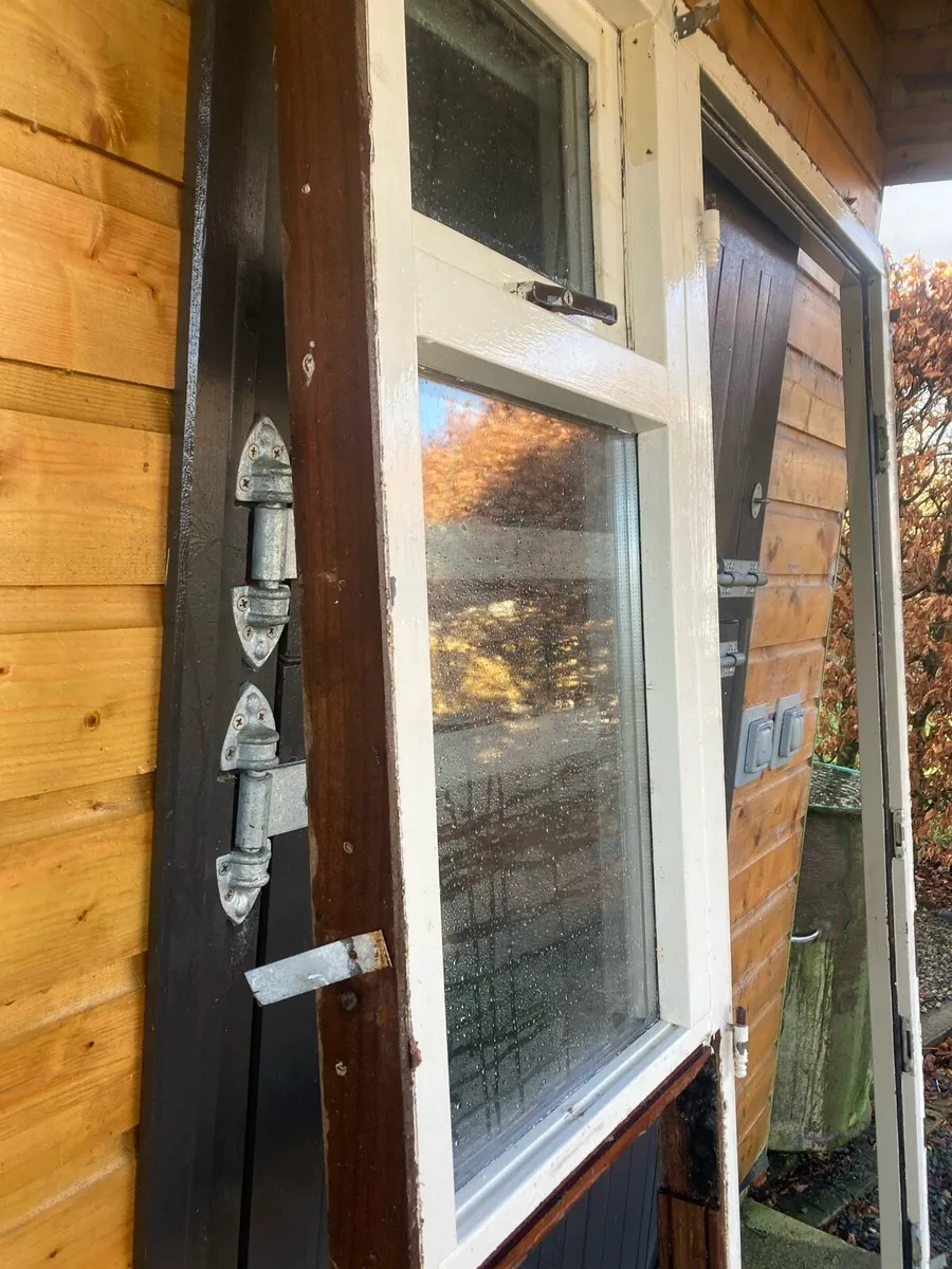 External door/window - Image 3