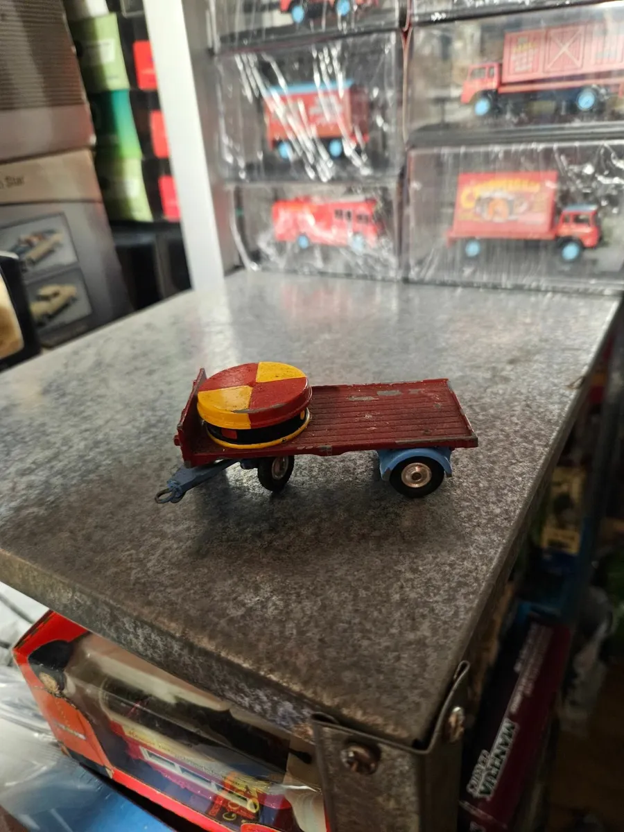 Corgi Chipperfields Circus Trailer 1.50 - Image 1
