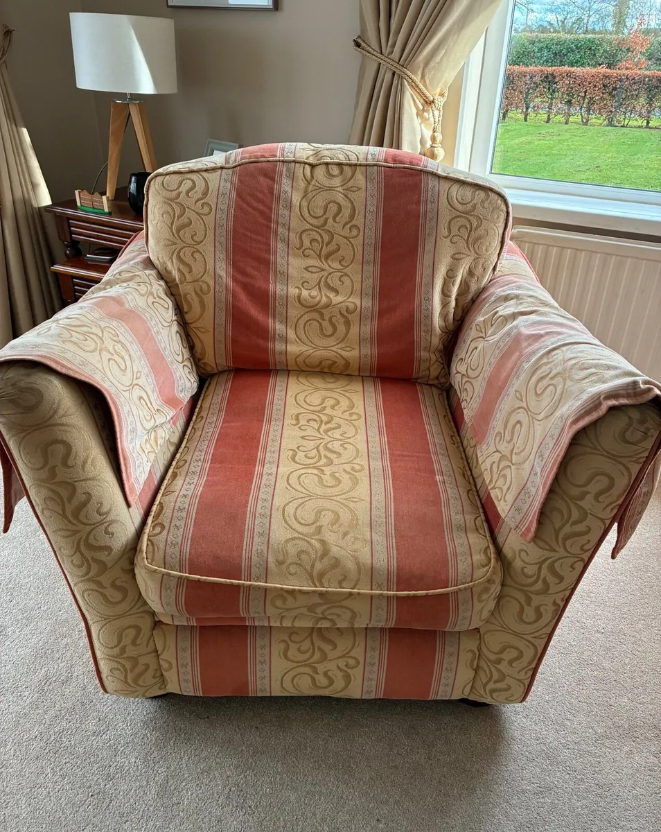 3, 2 &1 Sofa - Image 3