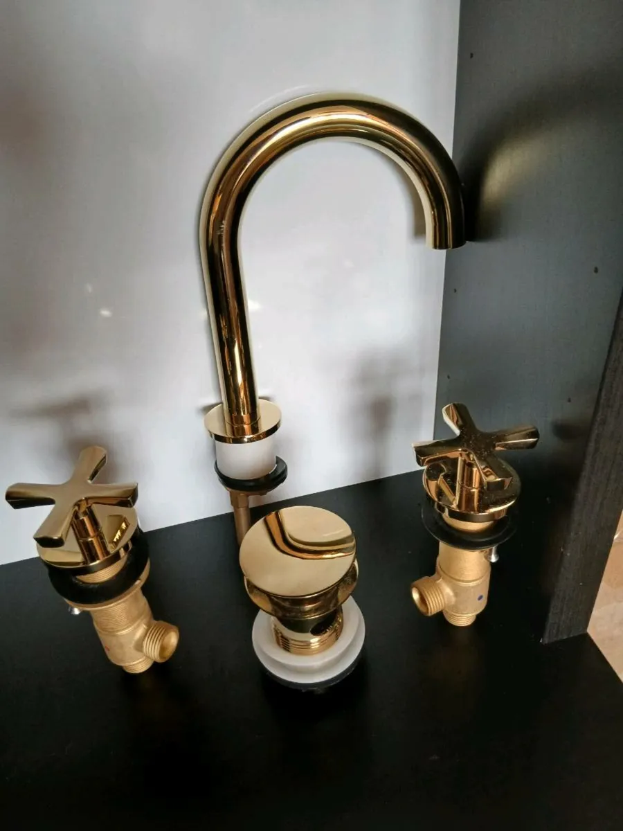 3 Hole Deck Basin Mixer - Image 1