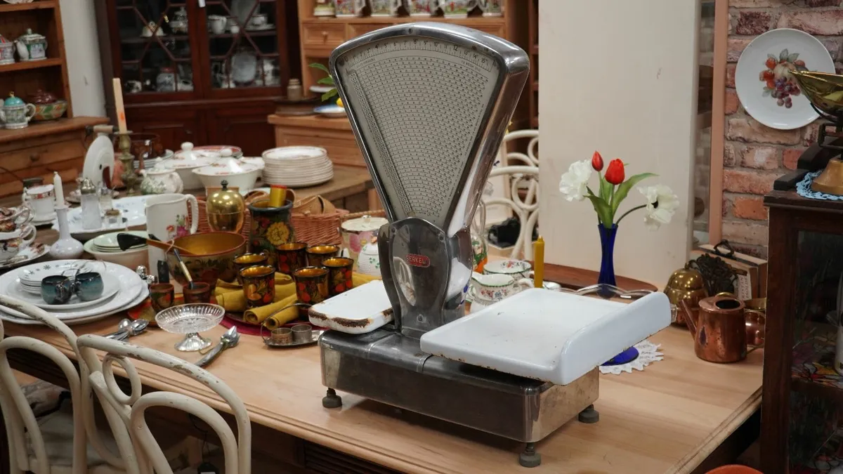 IE Vintage Berkel Auto Scale Counter Shop Scales - Image 1