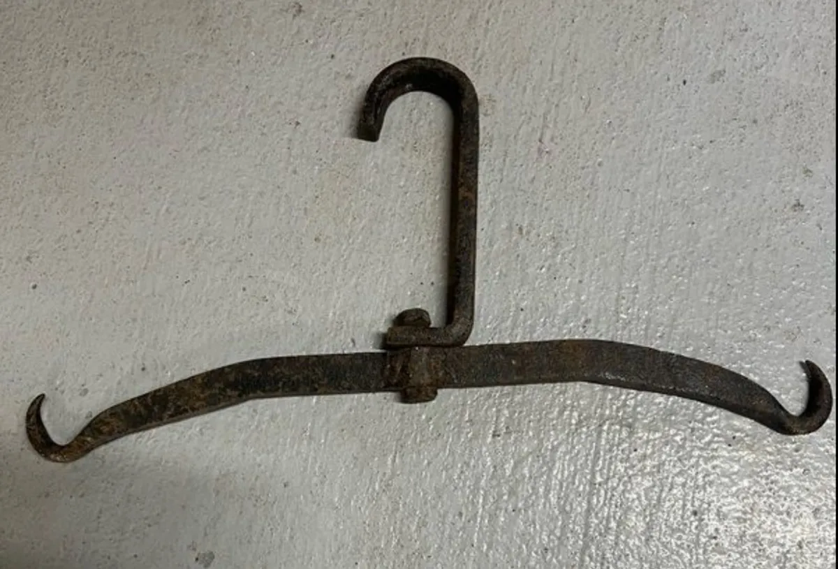 Antique cast iron hook - Image 1