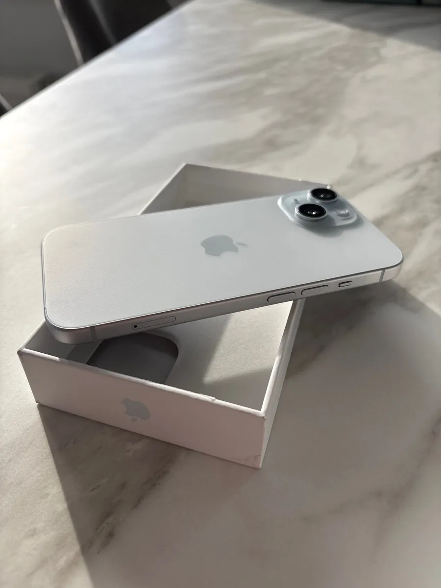iPhone 15 128GB Blue - Image 2