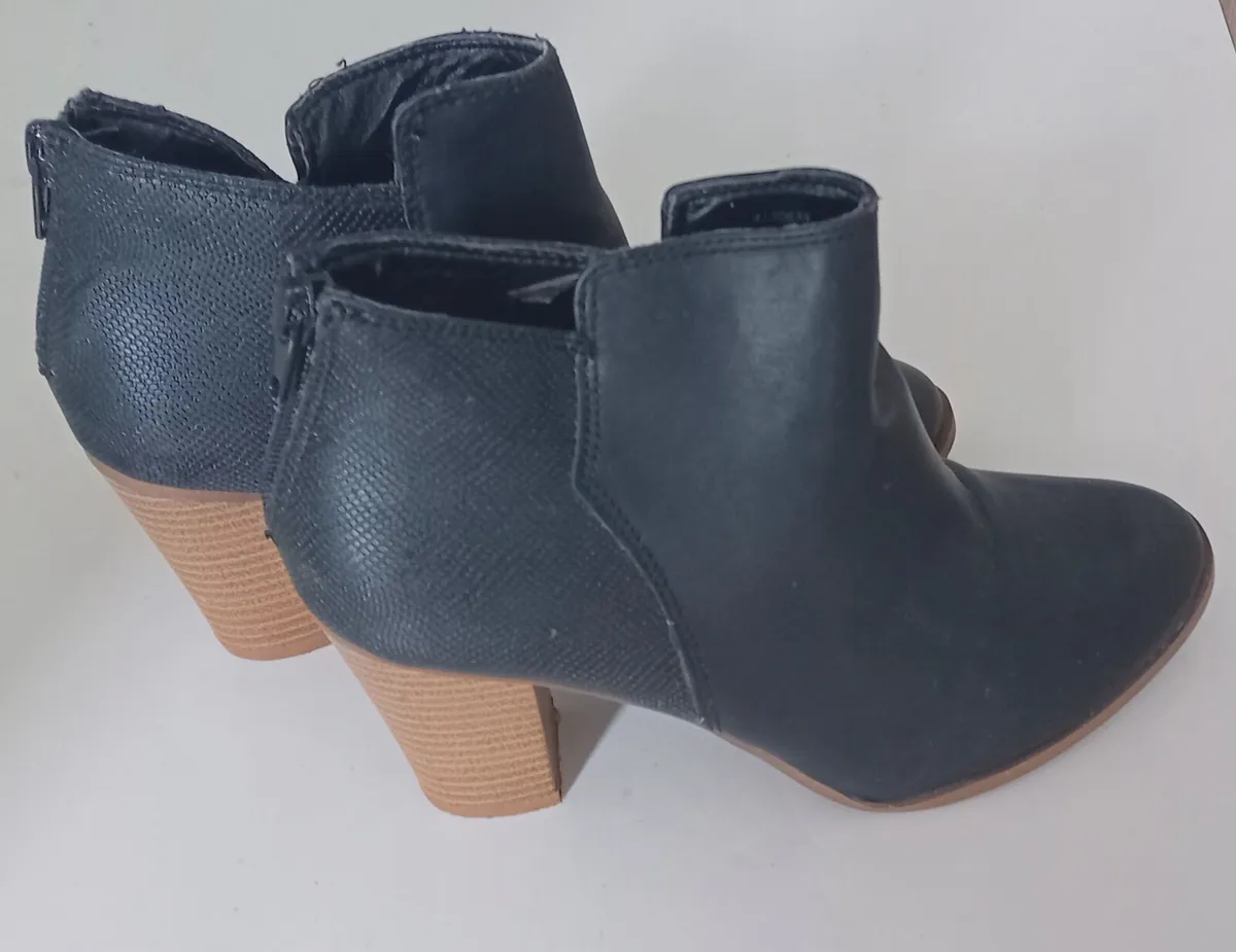 Ladies Boots - Image 2