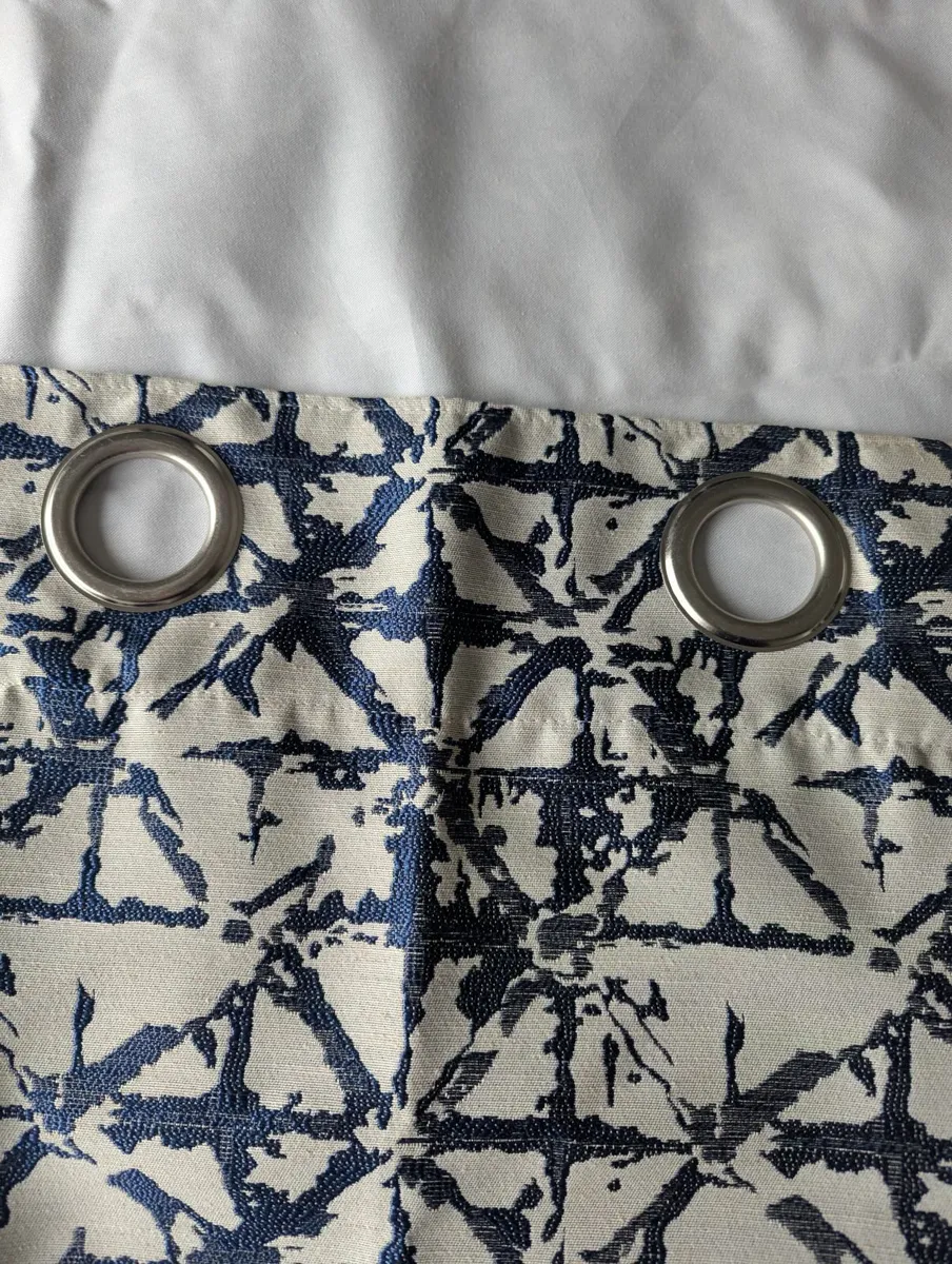 Pair of Eyelet Curtains 60" x 90" - Image 2