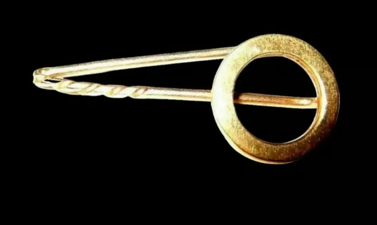 Vintage Hallmarked 9ct Gold Tie Pin - Image 2