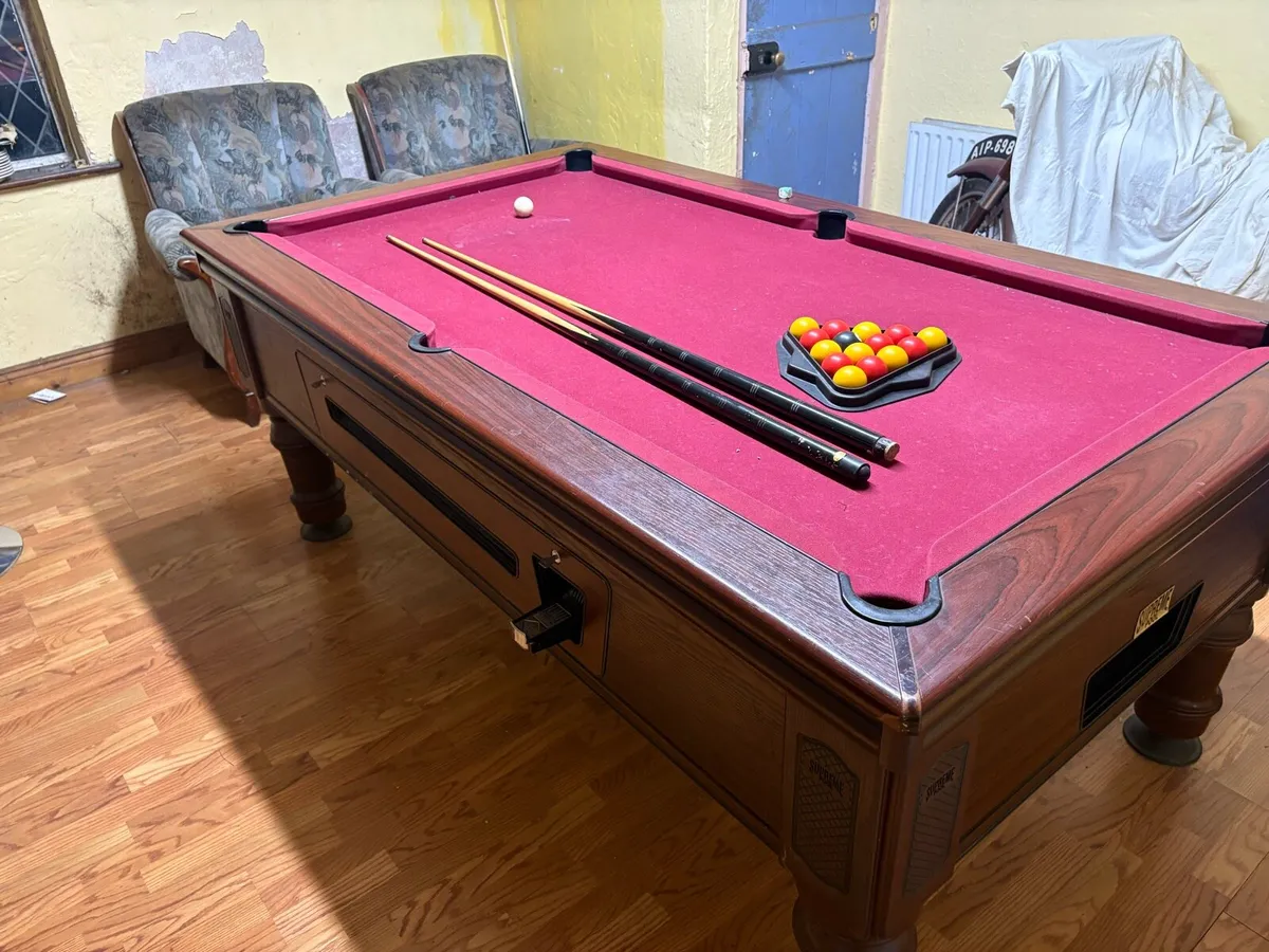 Pool table with slate top and coin slot - Image 2