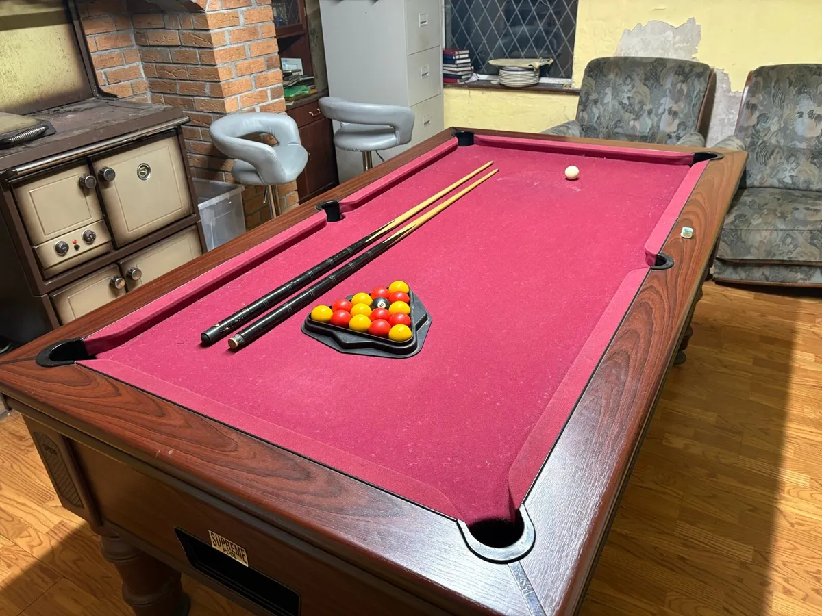 Pool table with slate top and coin slot - Image 4