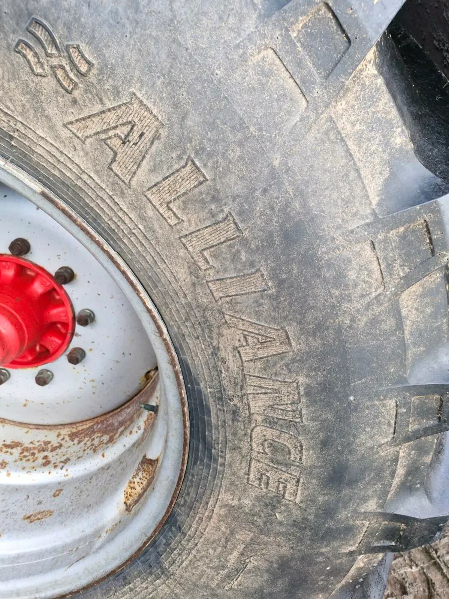 Hi-spec tank - Image 4