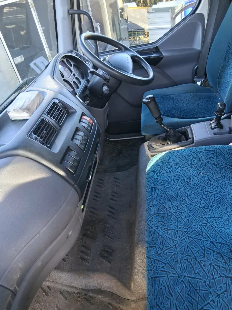 Horse Lorry - Image 2