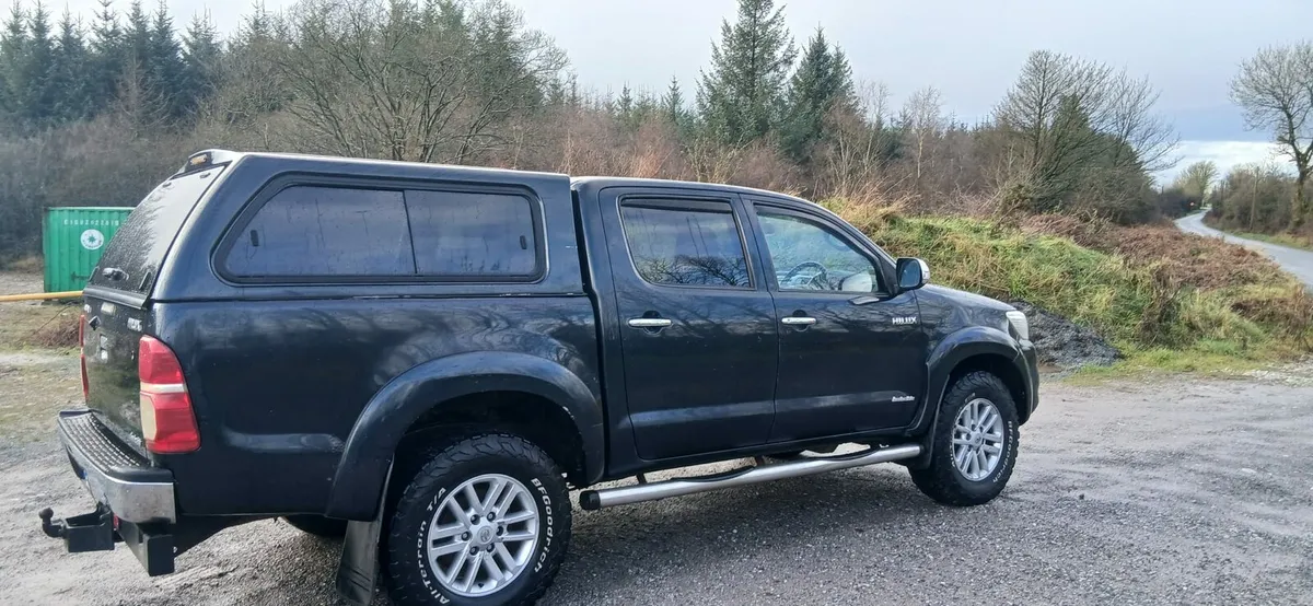 12 Toyota Hilux crew cab 4x4 Test 5-26. Tax 7-26. - Image 3