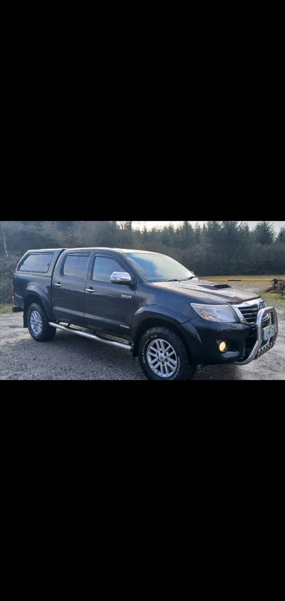 12 Toyota Hilux crew cab 4x4 Test 5-26. Tax 7-26. - Image 2