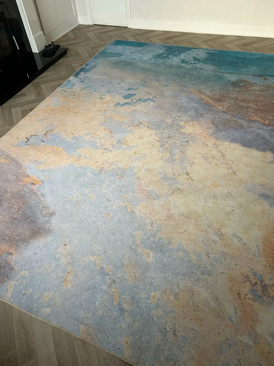 Large rug 240cm x 340cm - Image 2