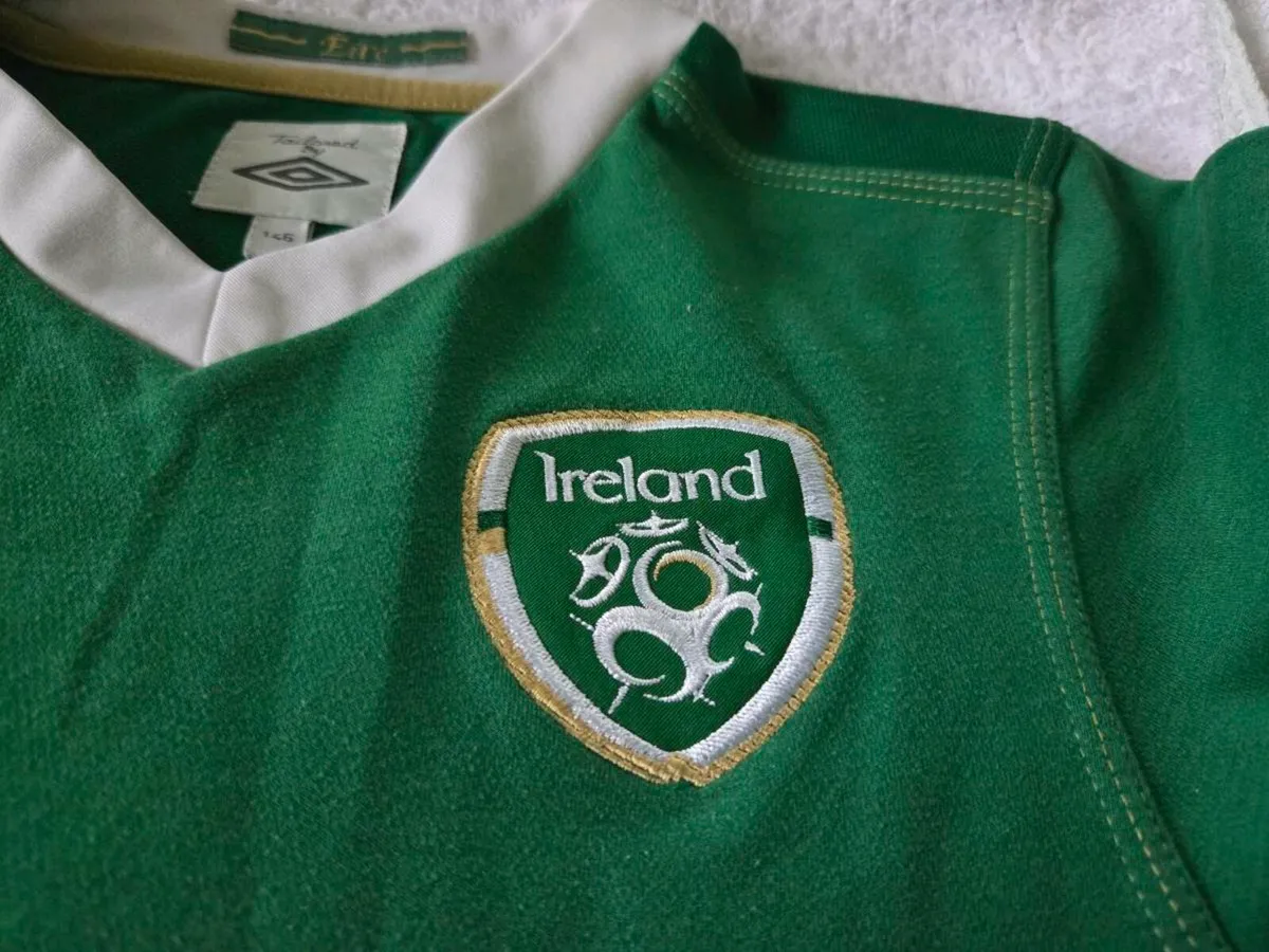 Ireland Football Home Jersey 2010 to 2011 Irish - Image 3