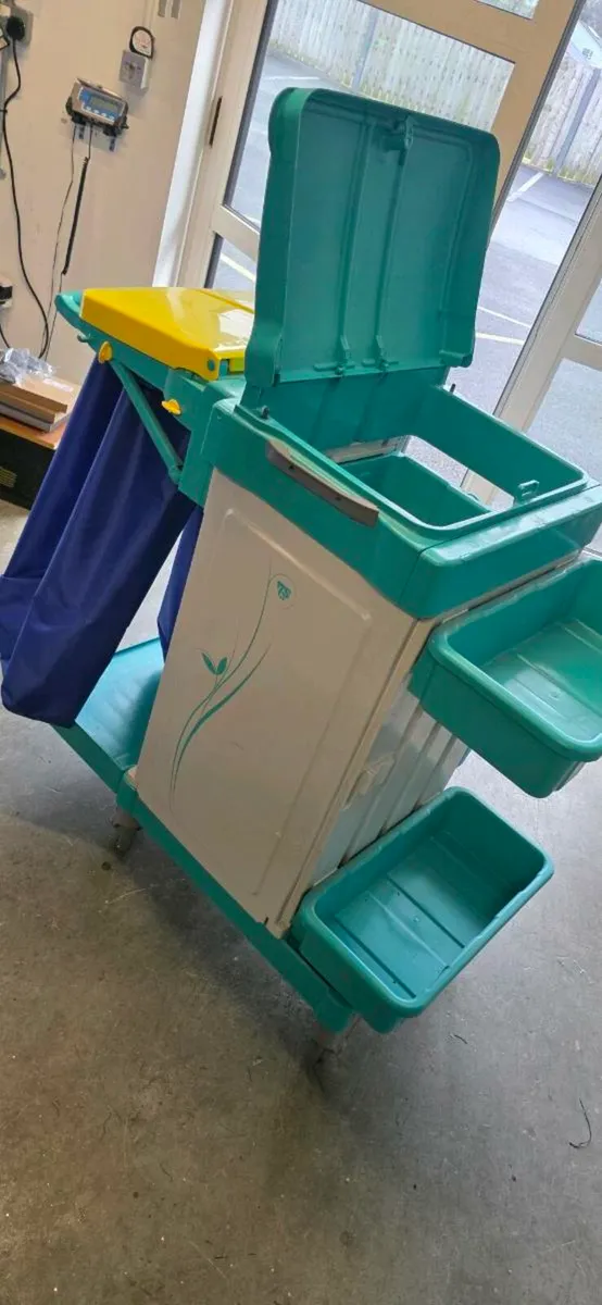 Cleaning trolley - Image 2