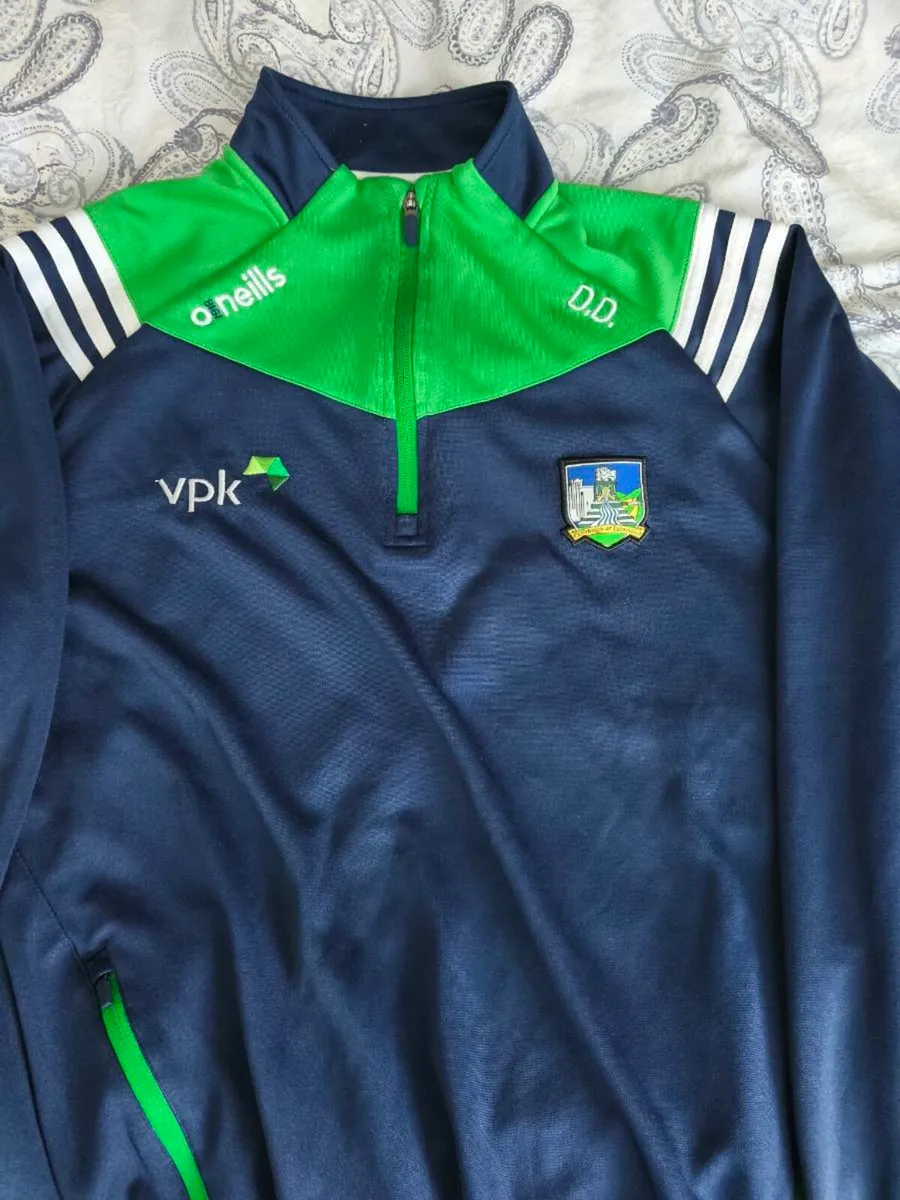 Limerick half zip - Image 1