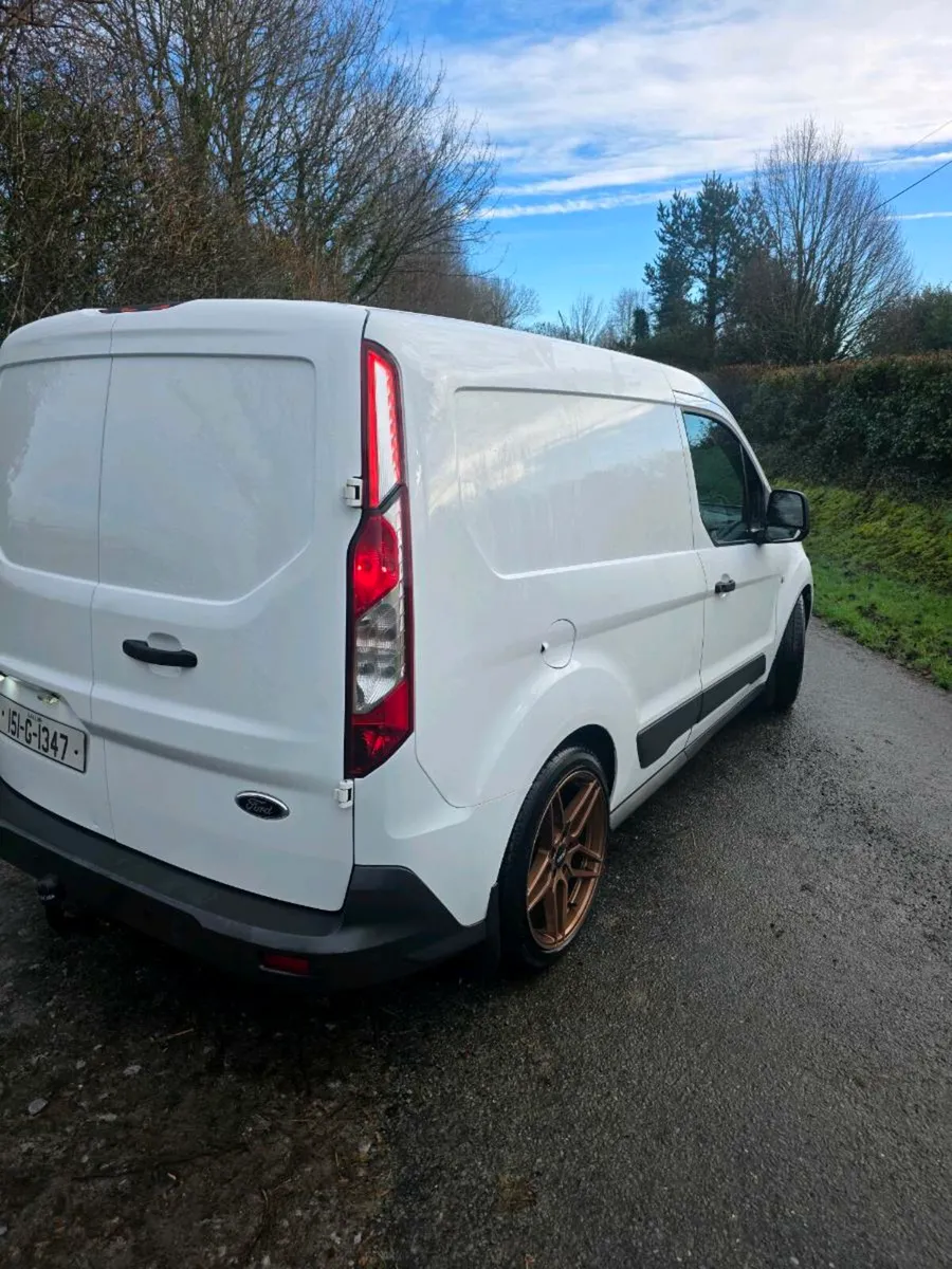 Ford Transit Connect - Image 4