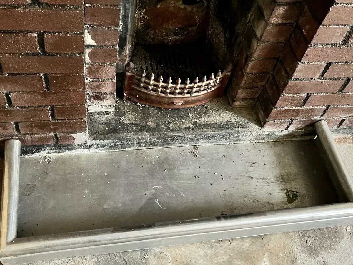 Metal fire fender - Image 2