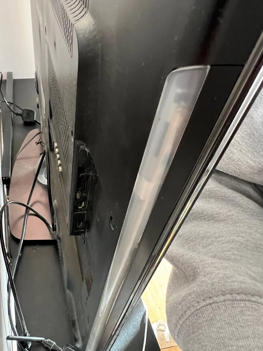 Philips tv 46” - Image 4