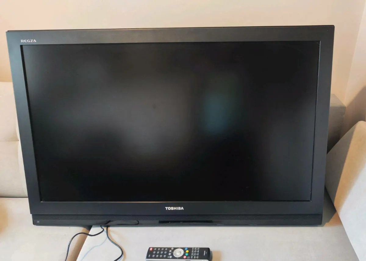 Tv Toshiba Regza 42 inch LCD HD - Image 2