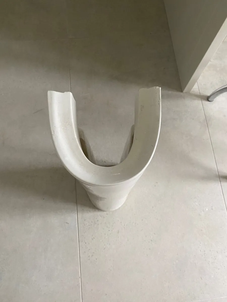 Bathroom pedestal - Image 2